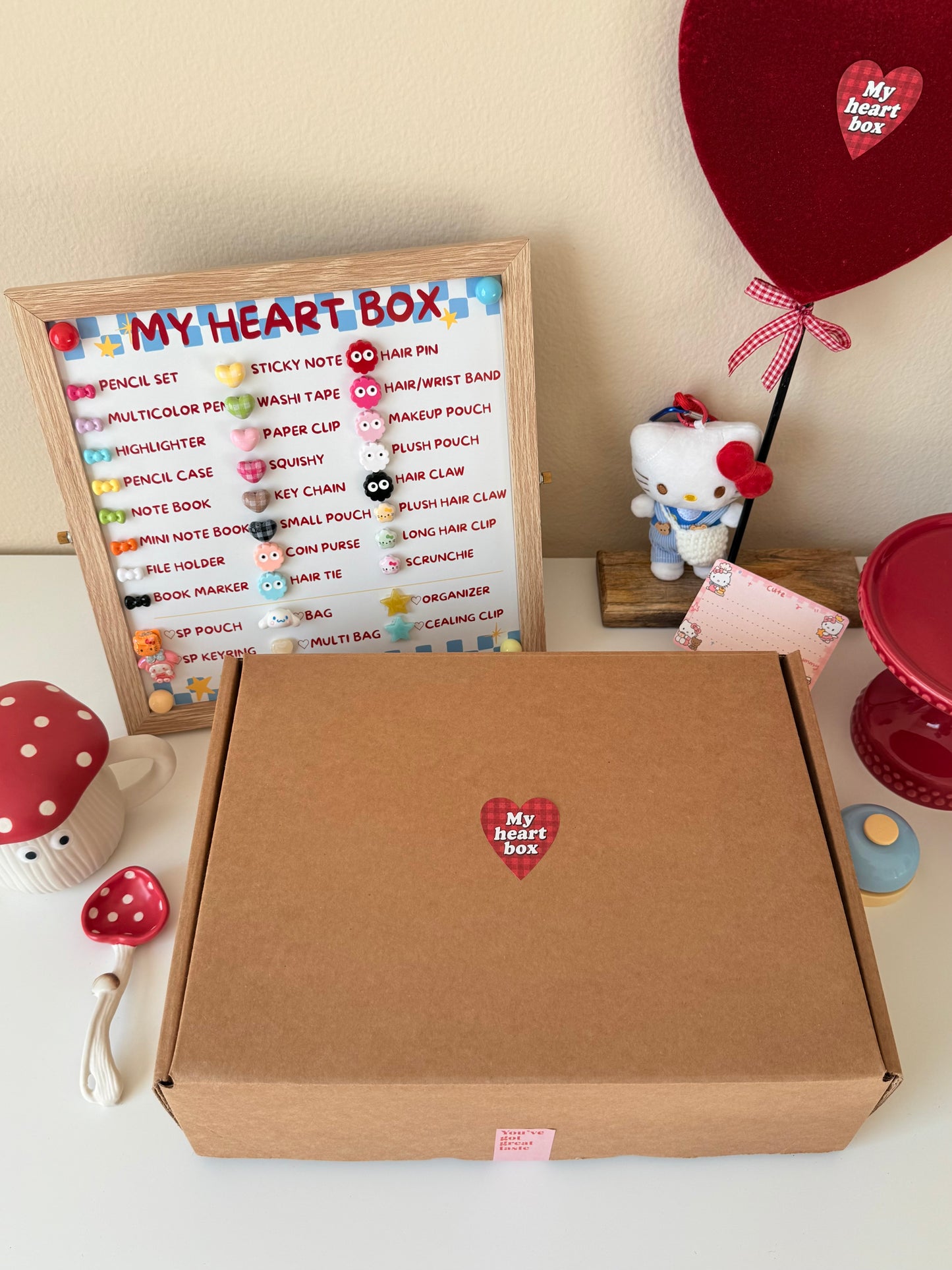 Hello Kitty HEART BOX - 3 Scoop